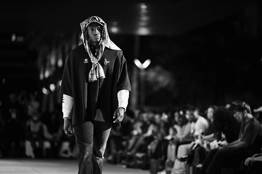Images from fashion shows in black and white